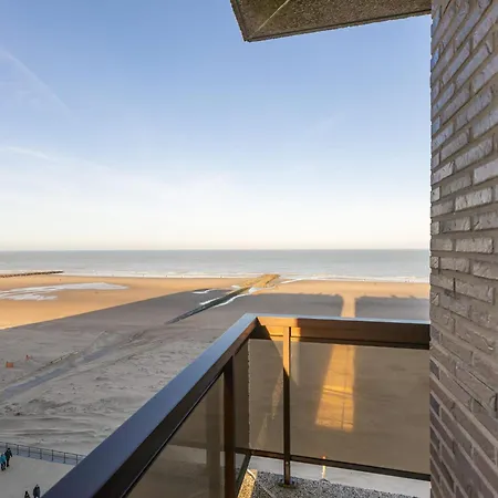 On The Seventh Floor With Sea View Apartment